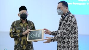 Dukung Indonesia Menjadi Pusat Industri Halal Global, Wakil Presiden RI Kunjungi Pabrik Paragon