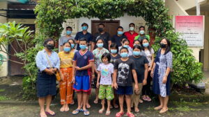 Hotel Nikko Bali Menyumbangkan 200 Handuk Layak Pakai Bagi yang Membutuhkan