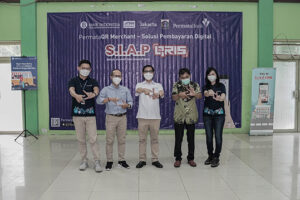 Dorong Program Digitalisasi Layanan Keuangan, PermataBank Akuisisi Merchant PermataQR di Pasar Rawa Belong