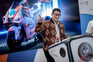 Menparekraf Apresiasi Keberhasilan Atlet Indonesia Raih Puncak Klasemen MotoGP E-Sports