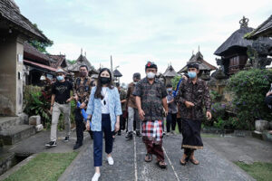 Wamenparekraf Tinjau Desa Wisata Penglipuran Destinasi Fieldtrip Delegasi GPDRR 2022Â 