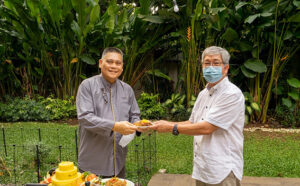 BERBAGAI KEJUTAN MENYAMBUT UNTUKÂ  ANDA HANYA DI ULANG TAHUN AVIARY BINTARO KELIMA