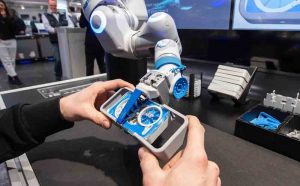 Survei Marsh dan Microsoft 64% perusahaan di Asia terdampak serangan siber