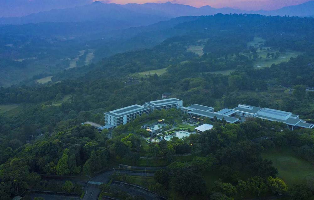 Keceriahan Malam Pergantian Tahun Di Royal Tulip Gunung Geulis Resort & GolfÂ 