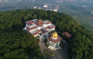 Adiroso Managed by SAHID Ajak Masyarakat Terbangkan Lentera Di Malam Puncak Pergantian Tahun 2023