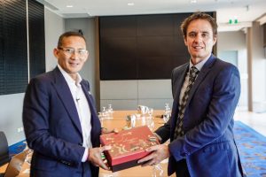 Menparekraf Bertemu SportNXT Bahas Potensi Kerja Sama Sport Tourism Indonesia-Australia