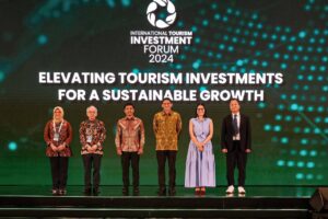 Menparekraf Resmi Buka International Tourism Investment Forum (ITIF) 2024 di Jakarta