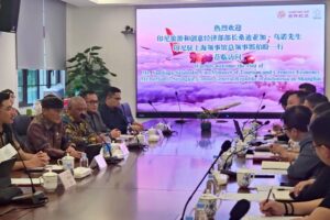 Menparekraf Jajaki Kerja Sama Bidang Pariwisata dengan Trip.com dan Juneyao Airlines