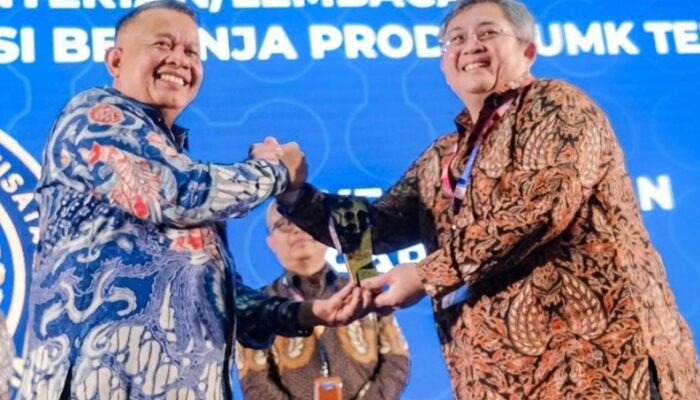 Kemenpar Raih Penghargaan Belanja UMK Terbesar di Inabuyer Award 2026