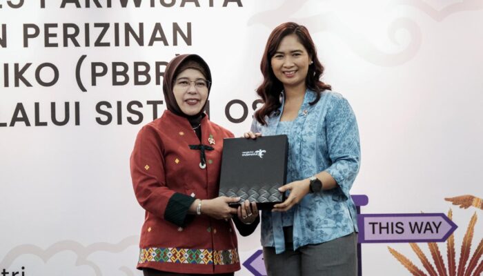 Wamenpar Dorong Perizinan Pariwisata Lebih Mudah melalui Transformasi KBLI