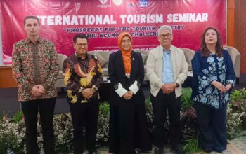 Industri Pariwisata Hadapi Tantangan, Wisatawan Mulai Tekan Anggaran