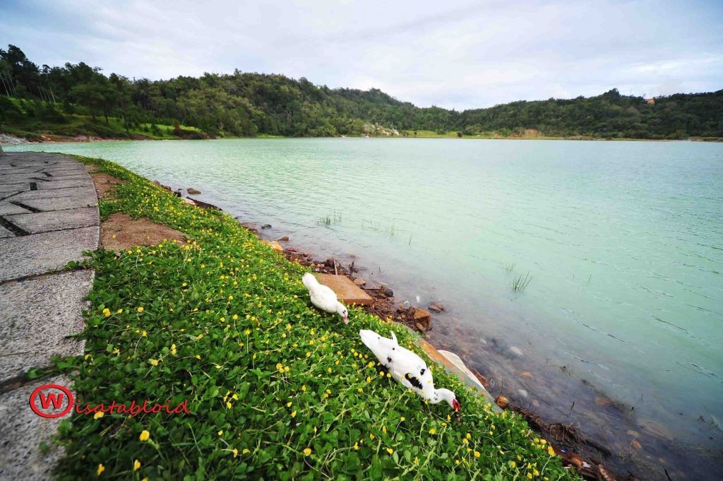 Danau Linow Buat Mata Terpukau