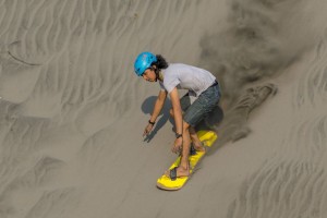 Atraksi Sambil Pelesir Di Gumuk Pasir Parangkusumo